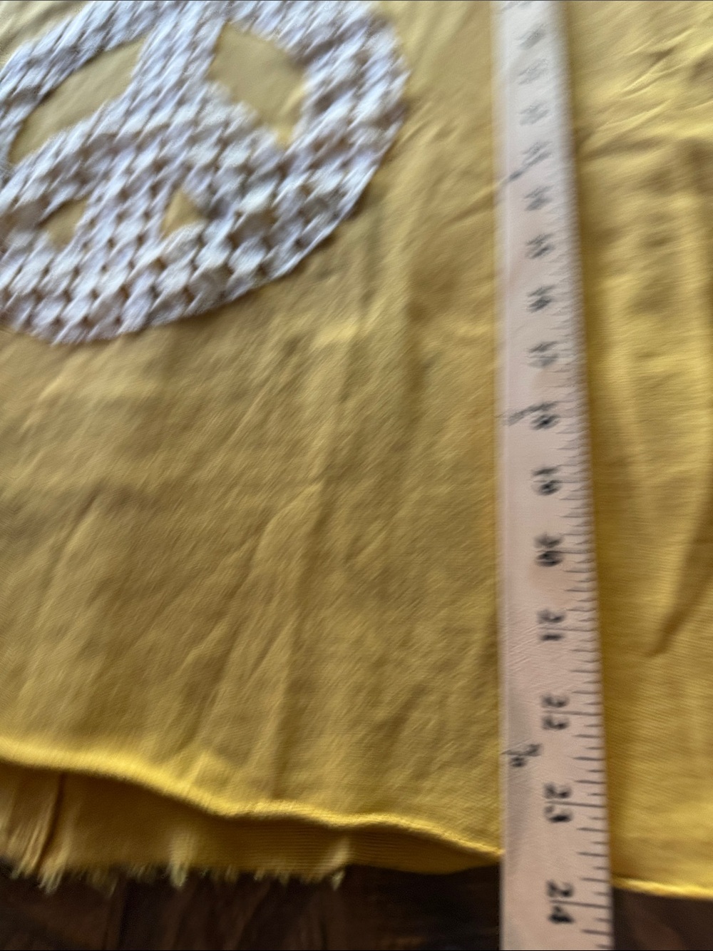 NWT UMGEE Oversized Mustard Peace Sign Crochet Applique Tee Sz Med - Picture 5 of 5